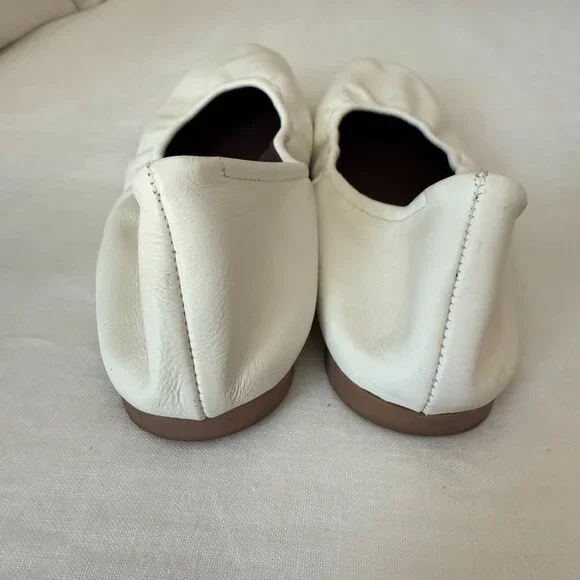 Reformation Cream Flats - Picture 3 of 6